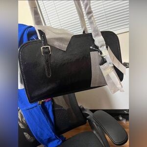 Coach swing zip w/ crinkled patent leather